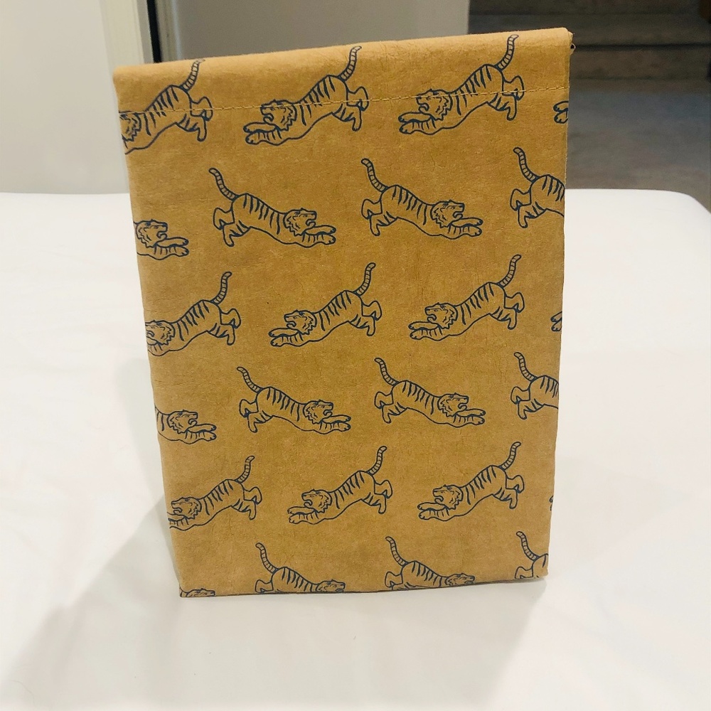 Danica Studio Tiger Insulated Lunch Box